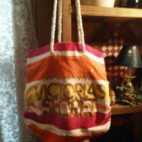 Victorias Secret Handbags - 🌞🌞Victoria's Secret Canvas Beach Bag🌞🌞